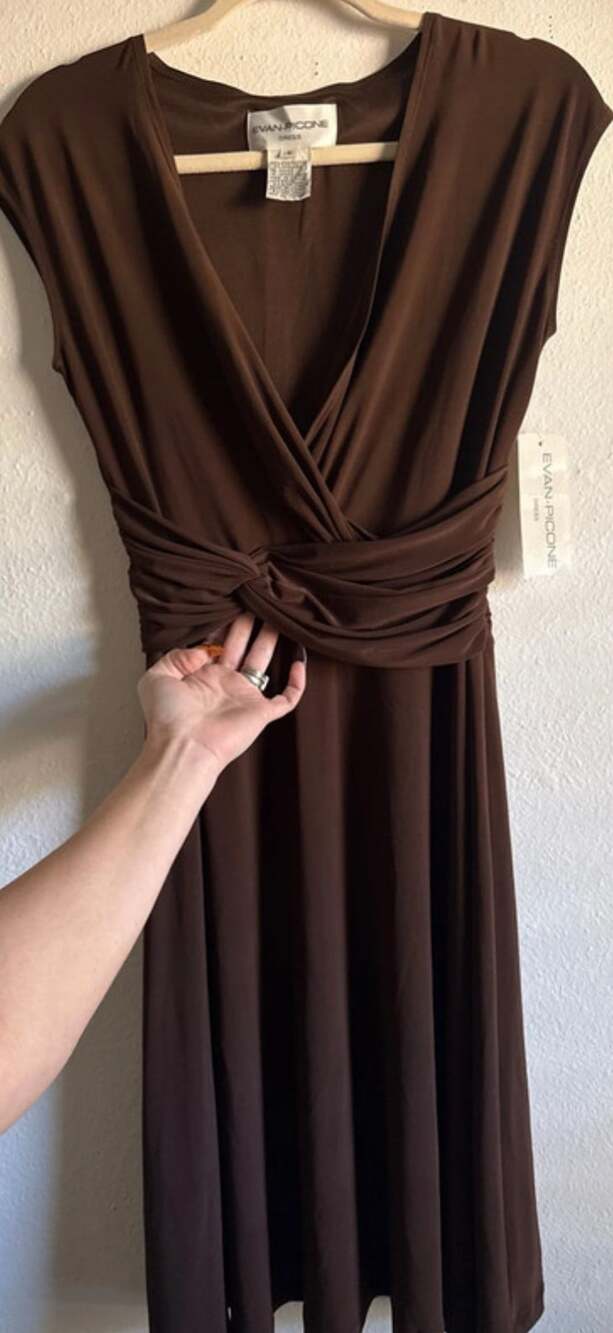 Vintage 90’s Evan-Picone Brown Sleeveless V-Neck Twisted Waist Dress